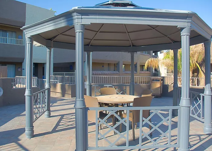 Western Mall Hotel&suites Yuma