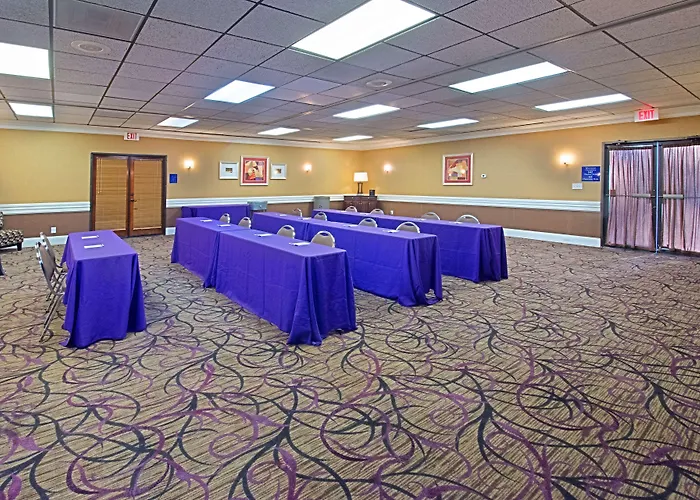 Western Mall Hotel&suites Hotel 3*