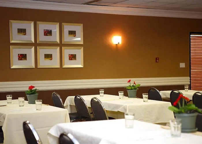 Western Mall Hotel&suites 3* Yuma
