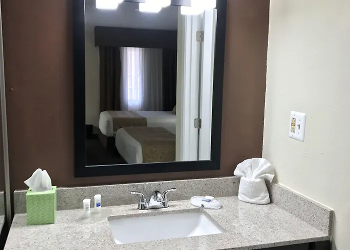 Western Mall Hotel&suites 3* Yuma