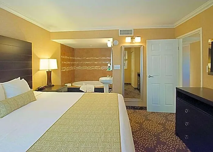 Western Mall Hotel&suites