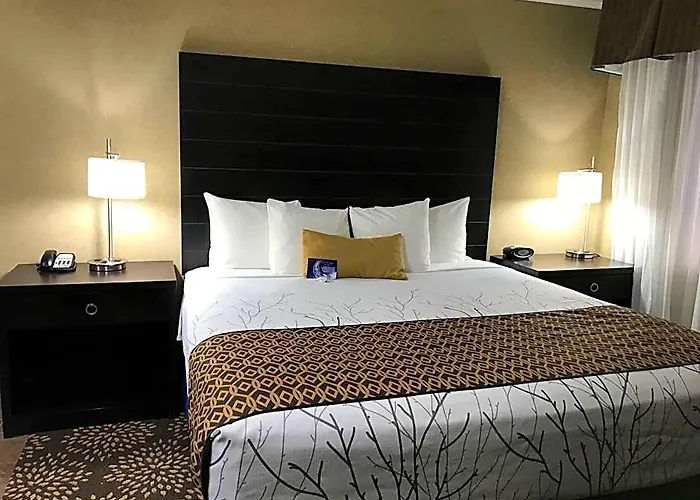 Western Mall Hotel&suites Yuma