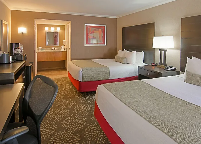 Western Mall Hotel&suites